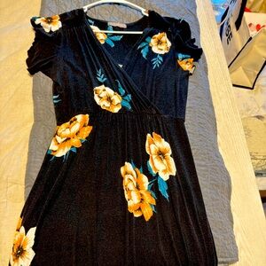 LP- Black floral print dress